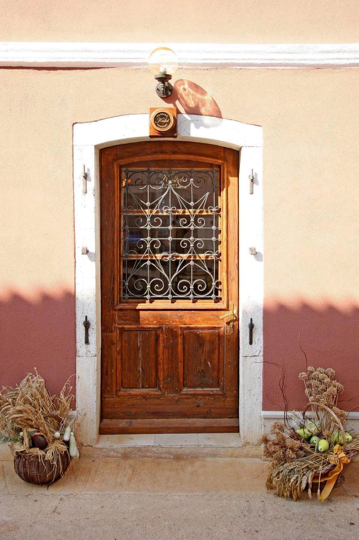 Bed and Breakfast Kastel Kaštelir Exterior foto